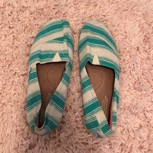 Toms shoes